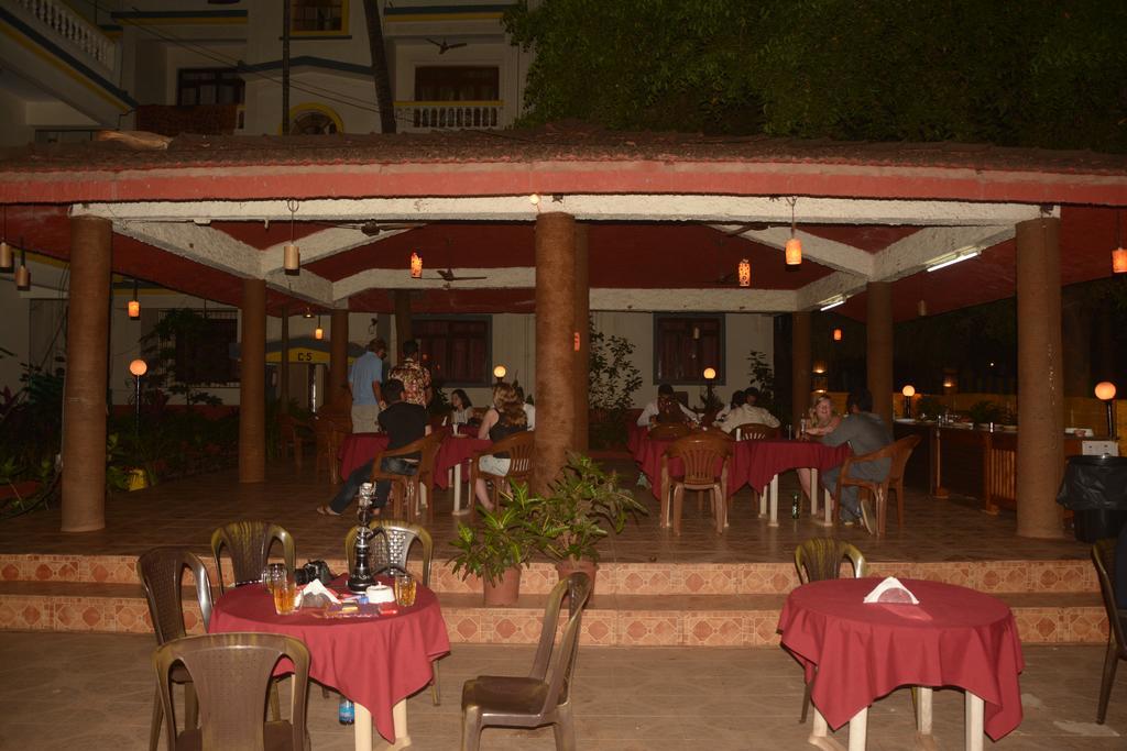 Colonia De Braganza Resorts Калангут Екстер'єр фото